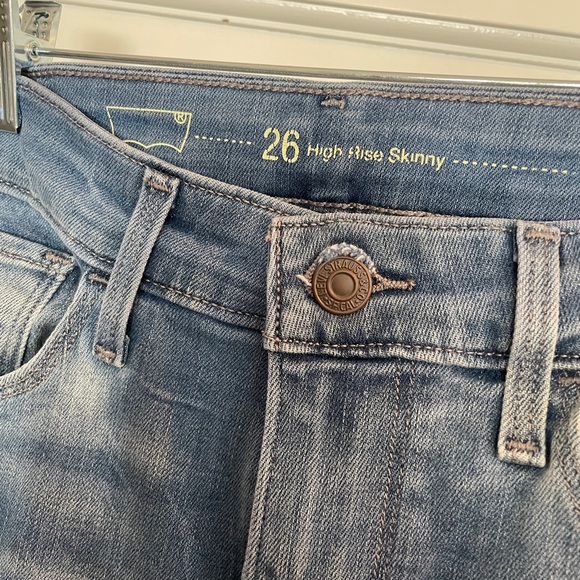 Levi’s 721 vintage high-rise skinny light wash blue jean denim luxury casual 26 - Picture 8 of 12